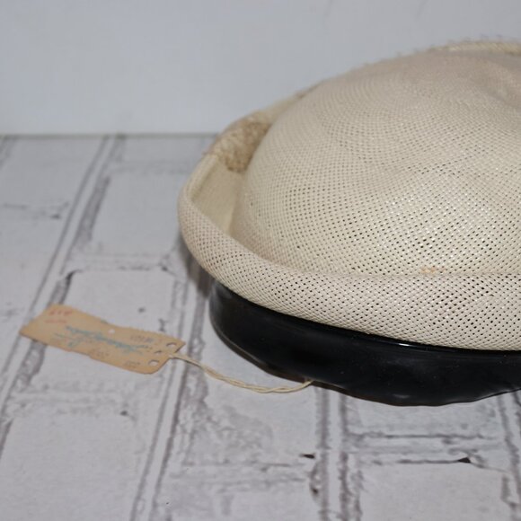 👒 Vintage Cream Straw Hat with Black Band & Veil – NWT Timeless Elegance · - Picture 5 of 8